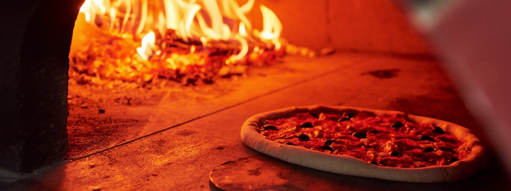 FOU_FEU_DE_BOIS 2000X750 | La Tascalyne Quels sont les avantages d’une cuisson au four à bois ? Belfort